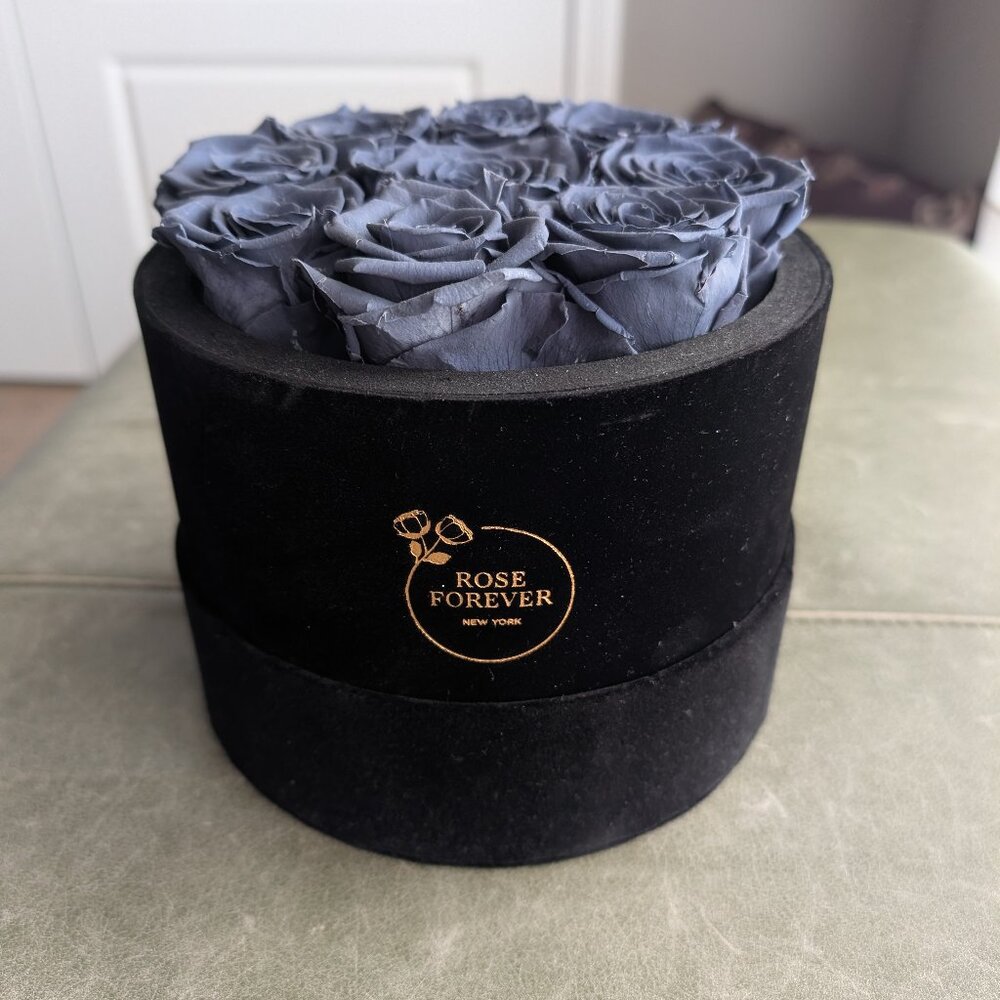 Rose Forever Preserved Roses - Picture 2 of 7